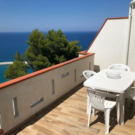 Appartamento Vista Mare Capo dʼOrlando Buitenkant foto
